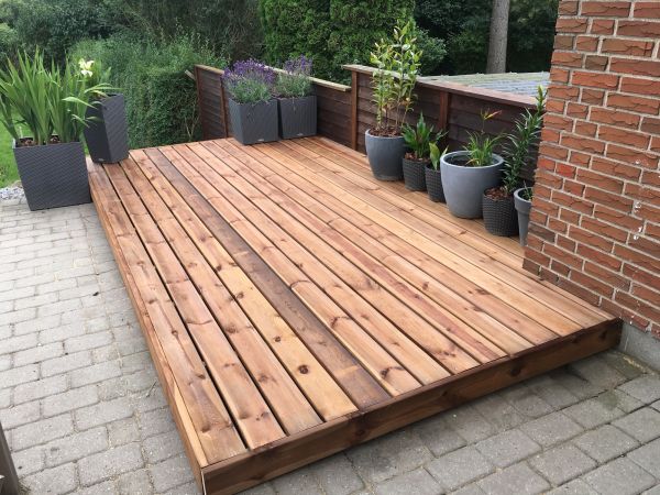 Platform Deck Installation in Omaha